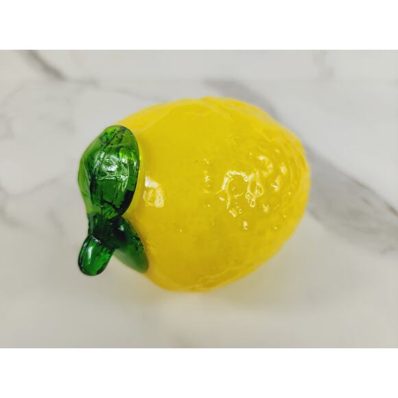 Art Glass Hand Blow Yellow Lemon w/ Green Leaf Vegetable 4" Home Decor 90s Vtg - Picture 3 of 13